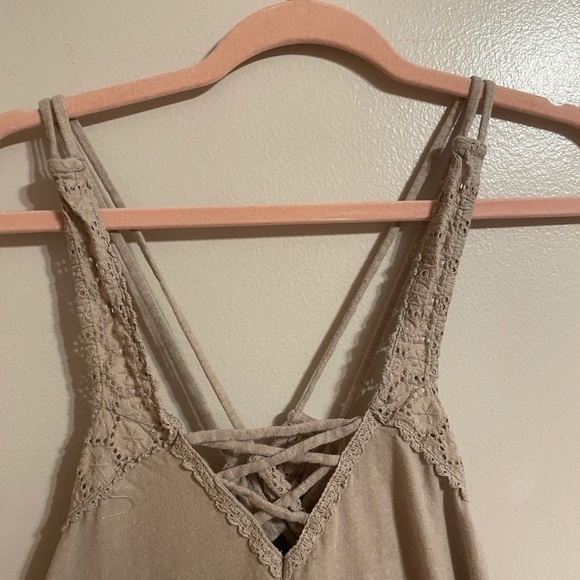 forever 21 Cut Out Top - Picture 6 of 9